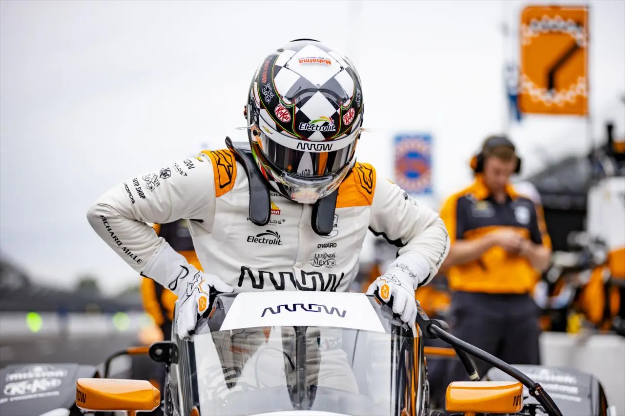 McLaren cambia chasis de O’Ward para la Indy 500 tras accidente en la FP7
