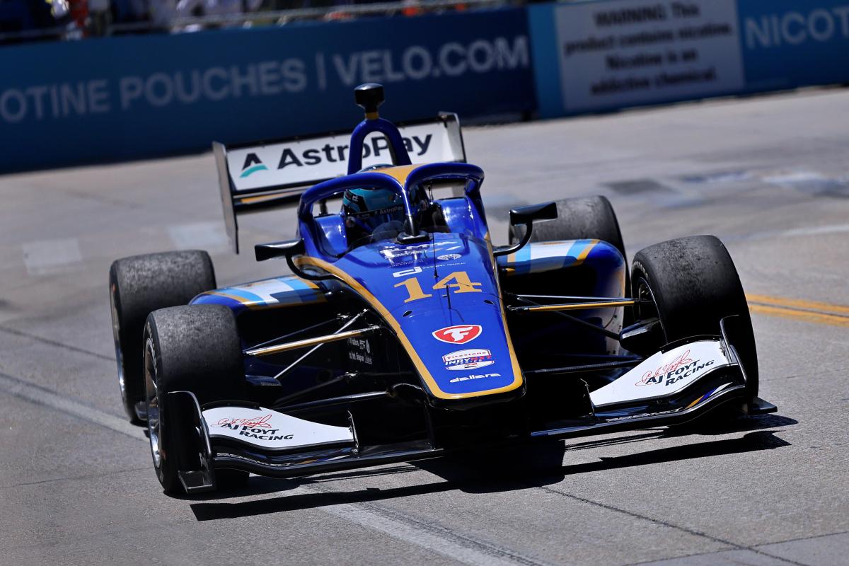 De Tullio voa em Detroit e conquista 5ª pole na Indy NXT 2026. Fittipaldi é 7º