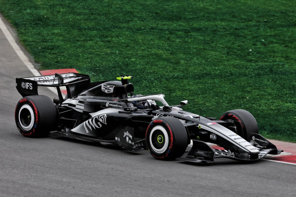 Cadillac evalúa ascender a Herta y despedir a Bottas en F1 2027