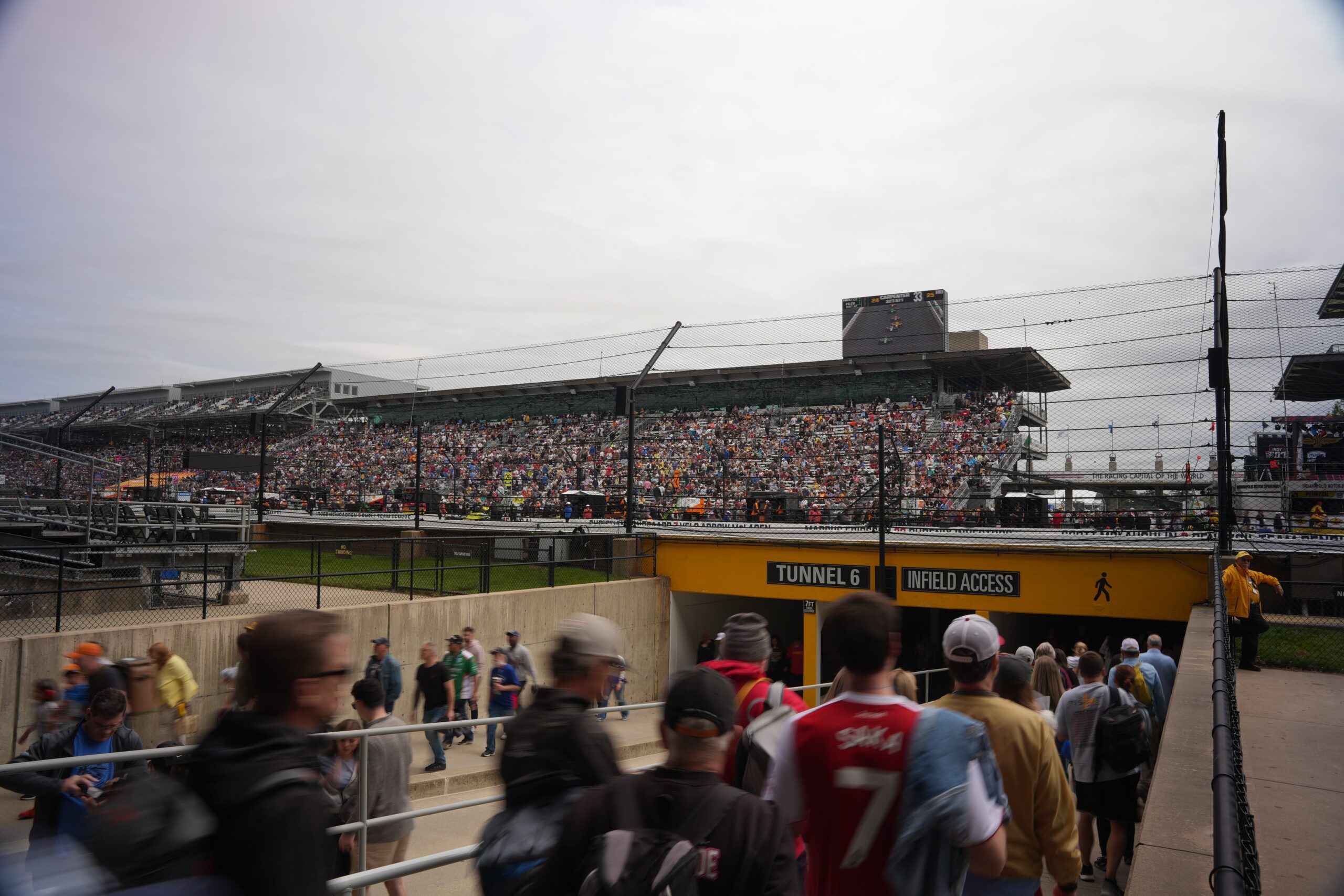 Diário de Indianápolis #3: Chuva atrapalha e encerra ‘sextou’ da Indy 500