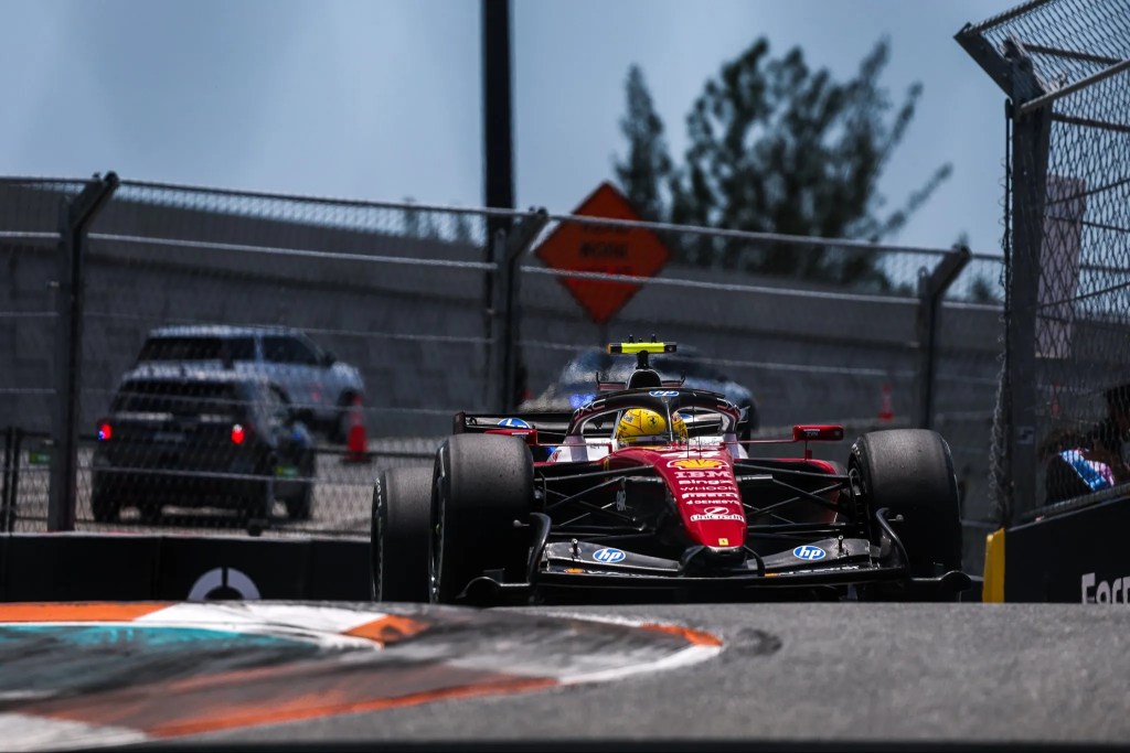 Ferrari dice que no se puede apostar “todo a la largada” y cita punto débil