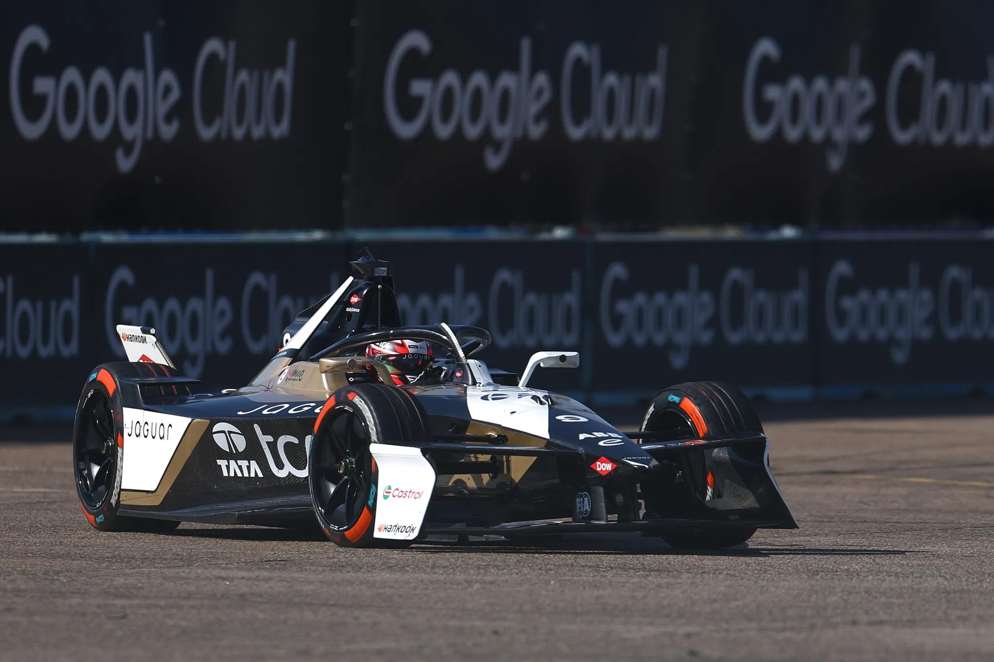 Evans adelanta a Rowland en el final y conquista el ePrix de Berlín 2