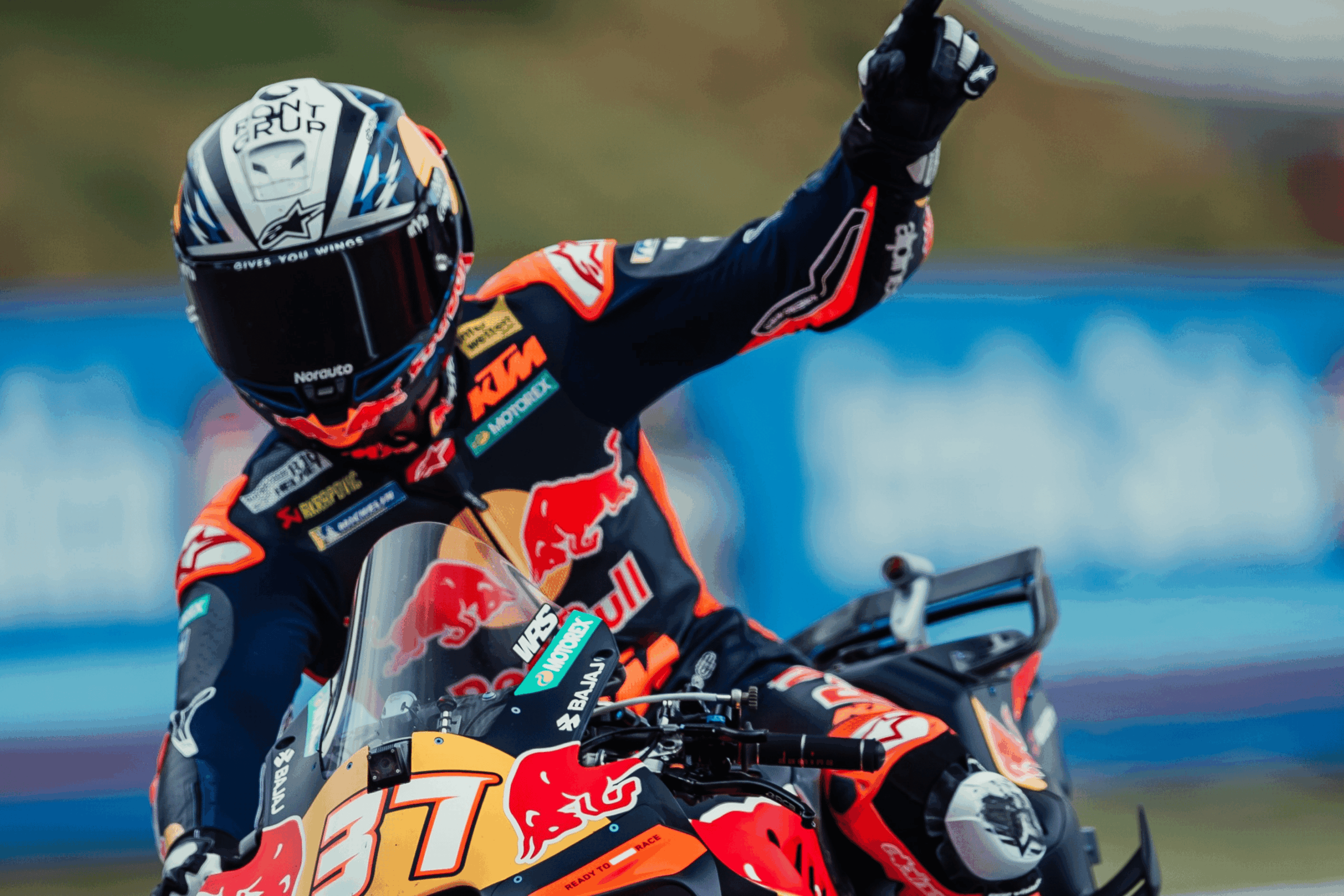 Acosta confirma potencial de KTM y logra la pole del GP de Cataluña