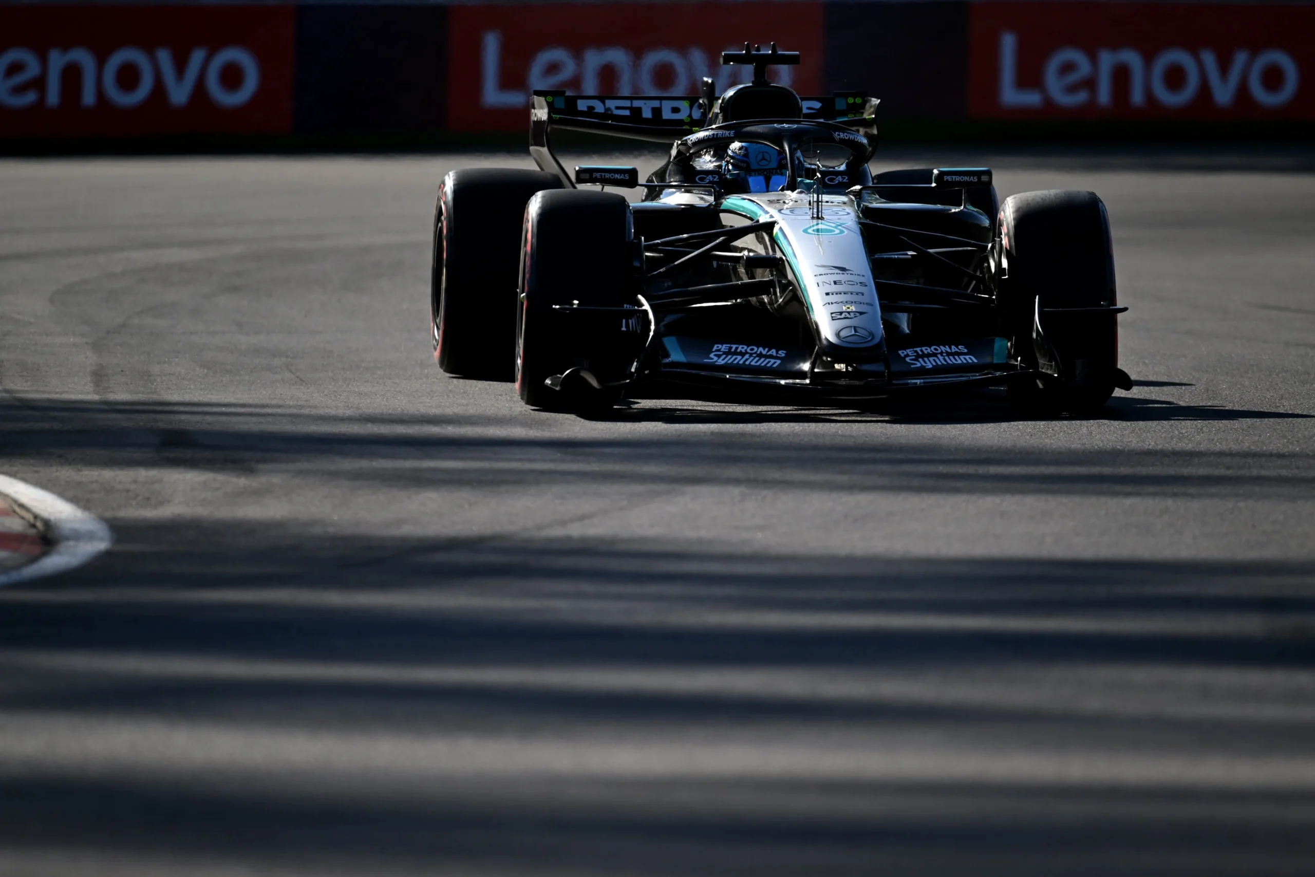Russell conquista la carrera sprint del GP de Canadá; Colapinto, 9°