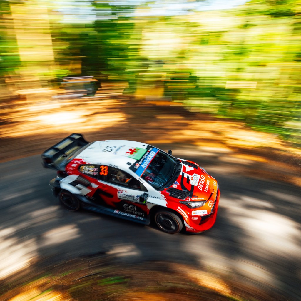 Evans vuelve a ganar el Rally de Japón y amplía ventaja en el campeonato de WRC