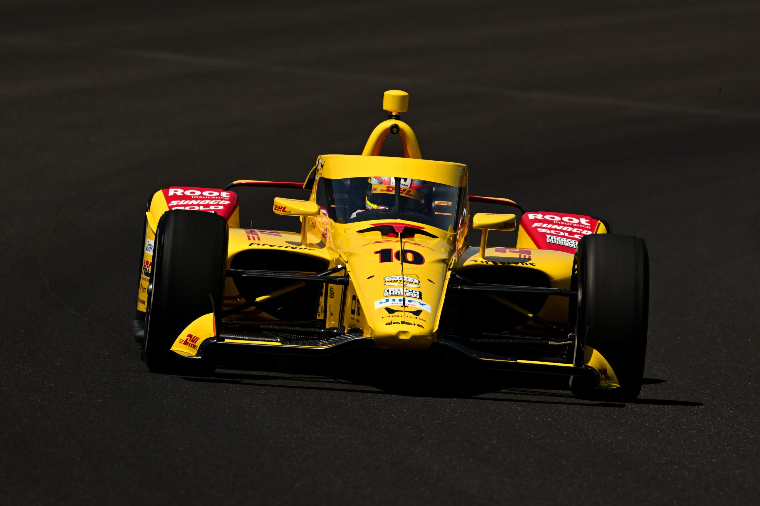 Palou supera problemas e lidera treino livre 1 da Indy 500. Castroneves é 15º