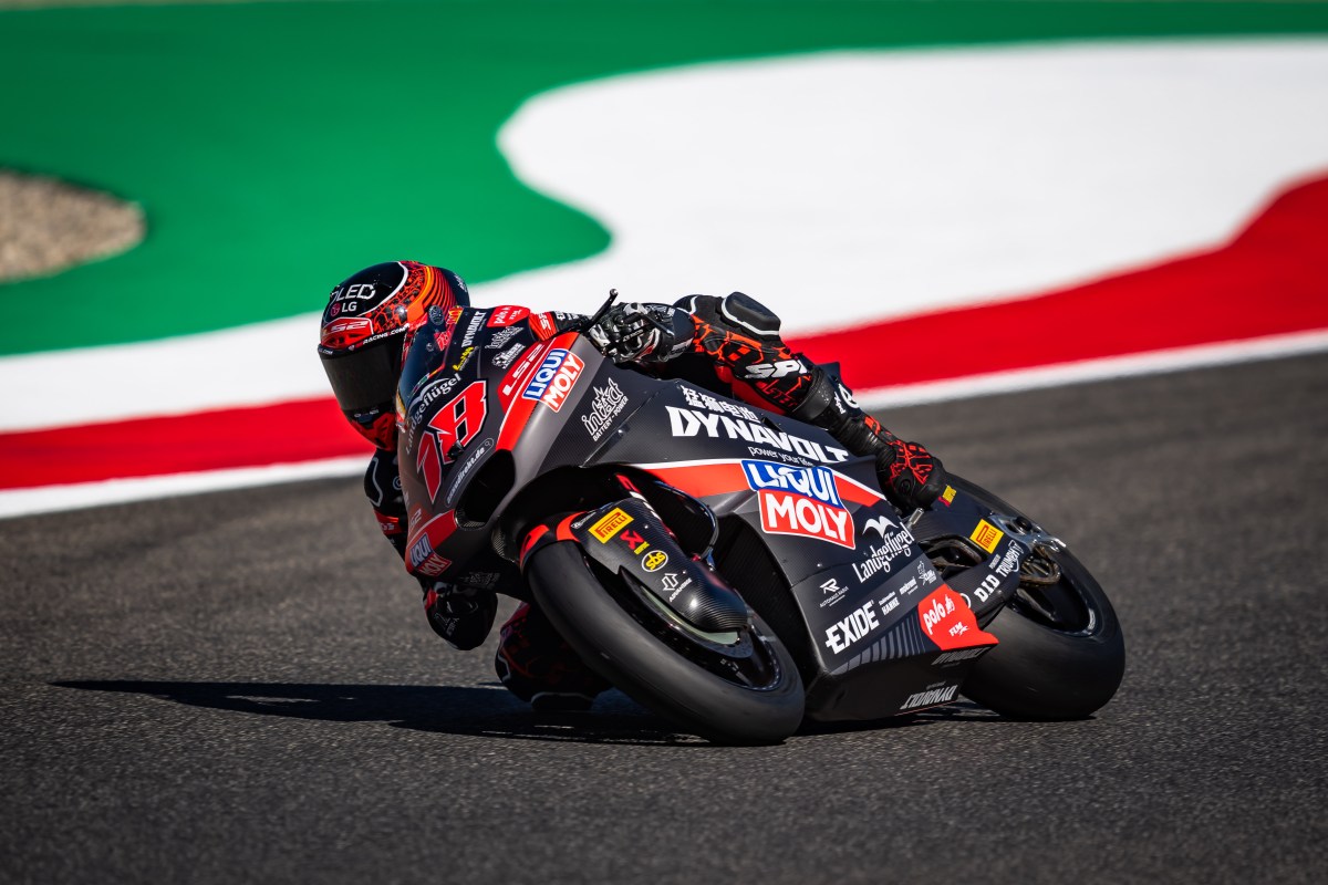 González passeia na Moto2 e vence GP da Itália com folga. Guevara é 7º