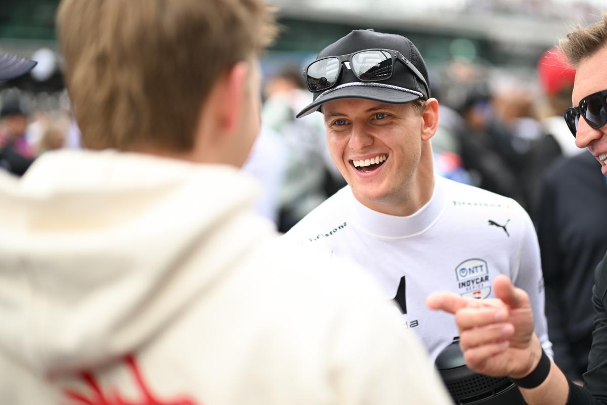 Schumacher realça aprendizado e diz estar “impressionado com experiência na Indy 500”