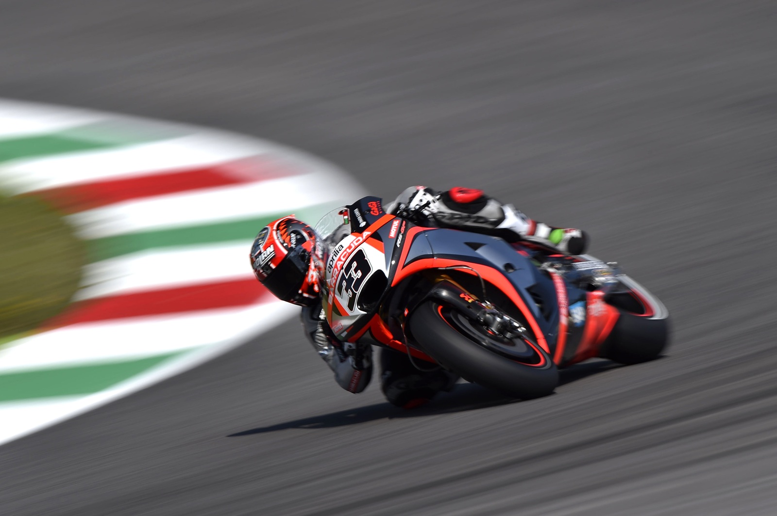 Ex-MotoGP adere a campanha de ONG pelo fim de uso de couro animal em macacões