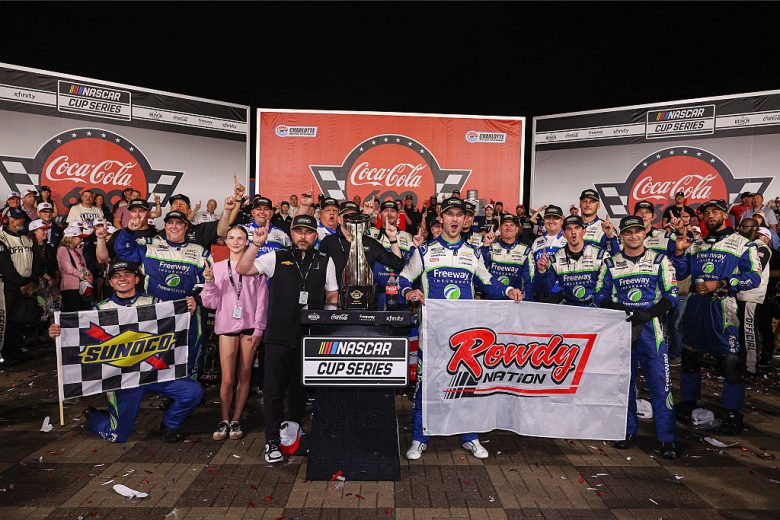 Suárez vence 1ª de 2026 em Charlotte. Confira briga pelo Chase da Nascar