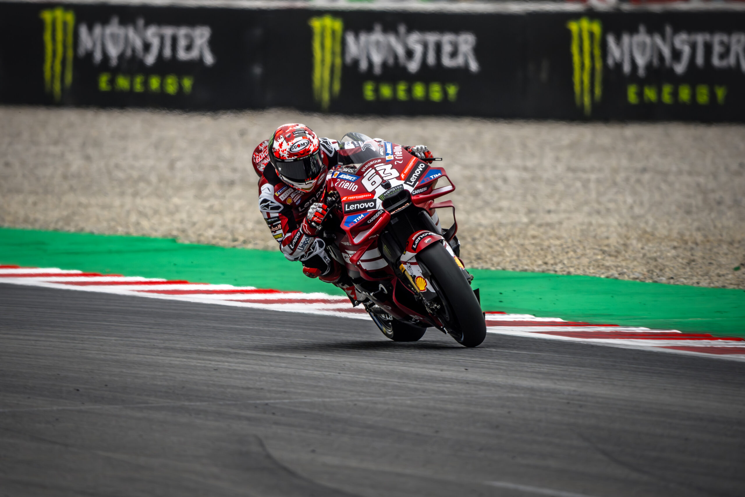 Bagnaia revela suspeita de lesão no punho em acidente: “Algo não está no lugar”