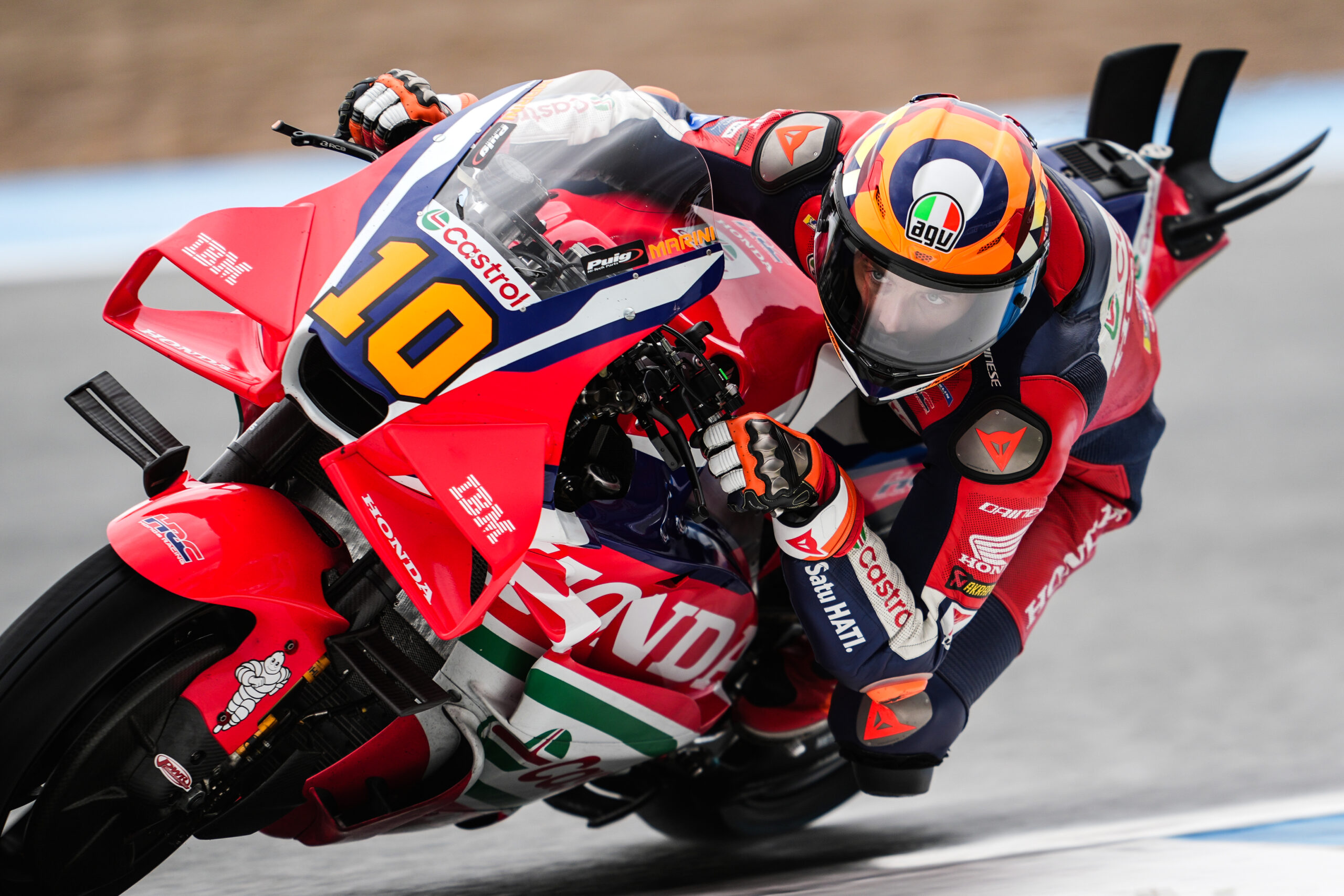 Marini coloca Honda no jogo e lidera TL1 da MotoGP na França. Moreira é 19º