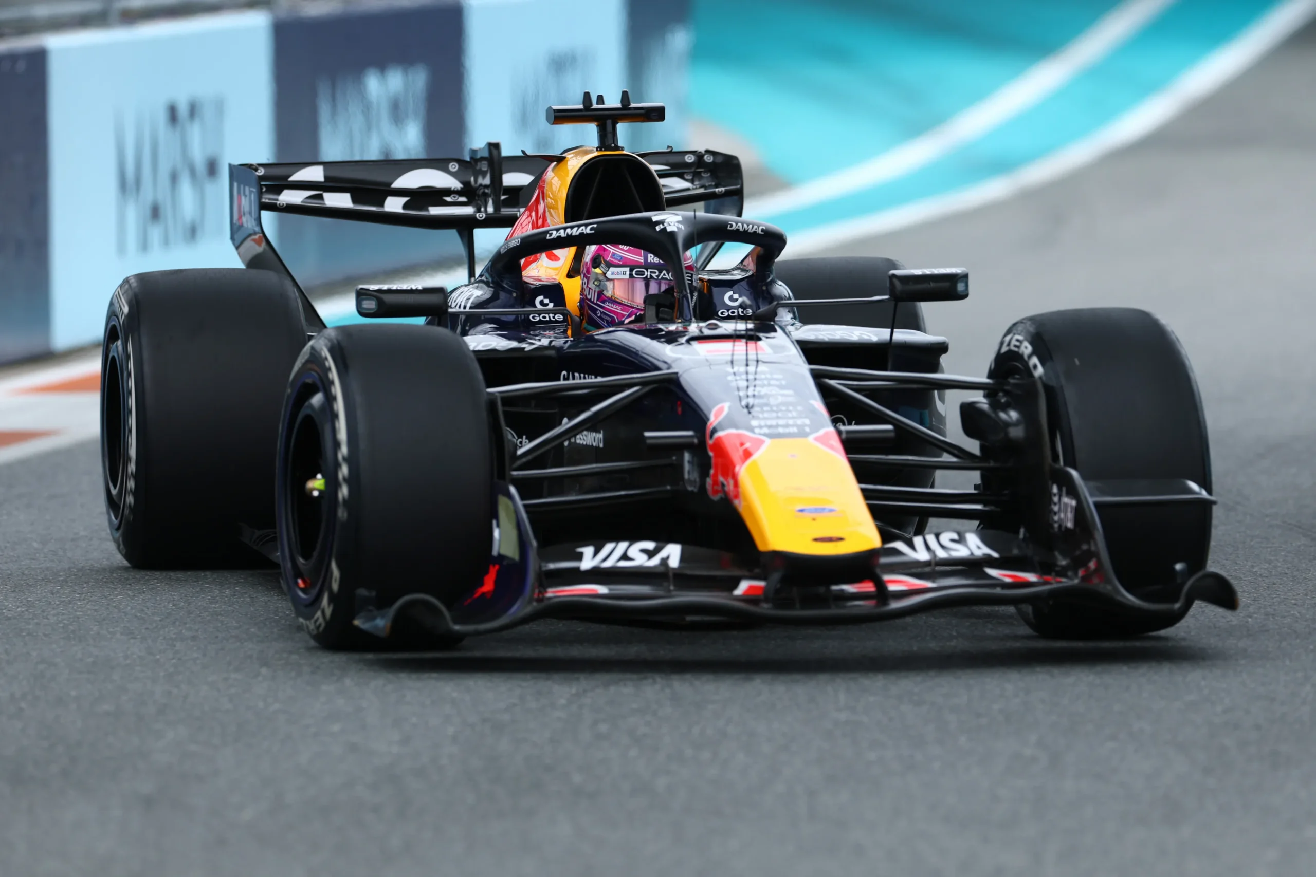 Red Bull confirma que solucionó el problema que afectó a Verstappen en el RB22