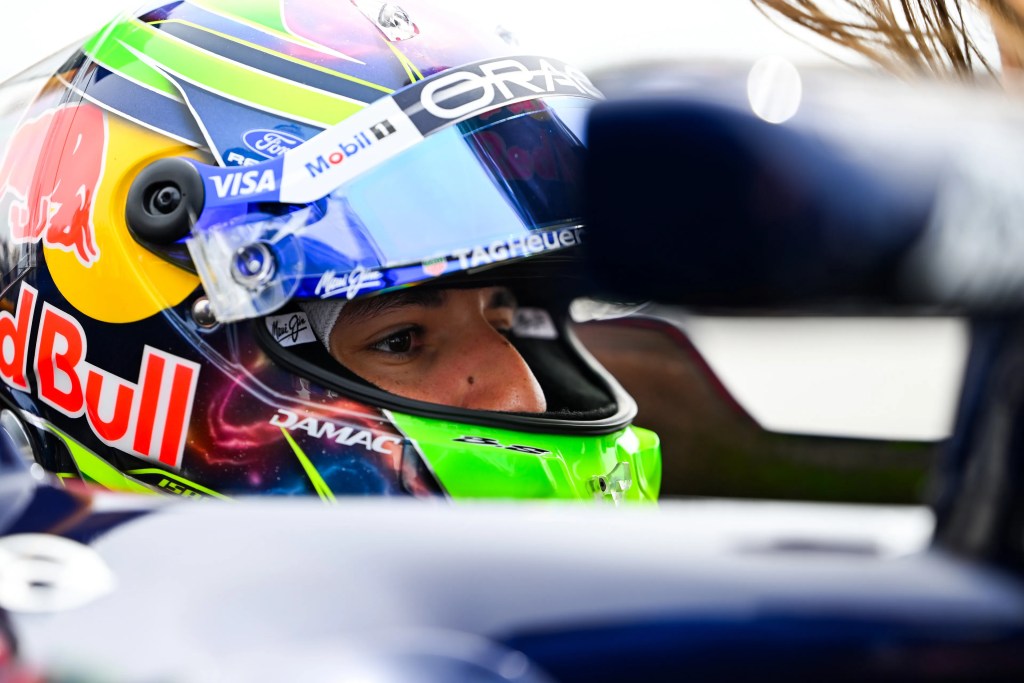 Hadjar destaca adaptación a Red Bull en F1 2026: “Estoy muy cómodo”