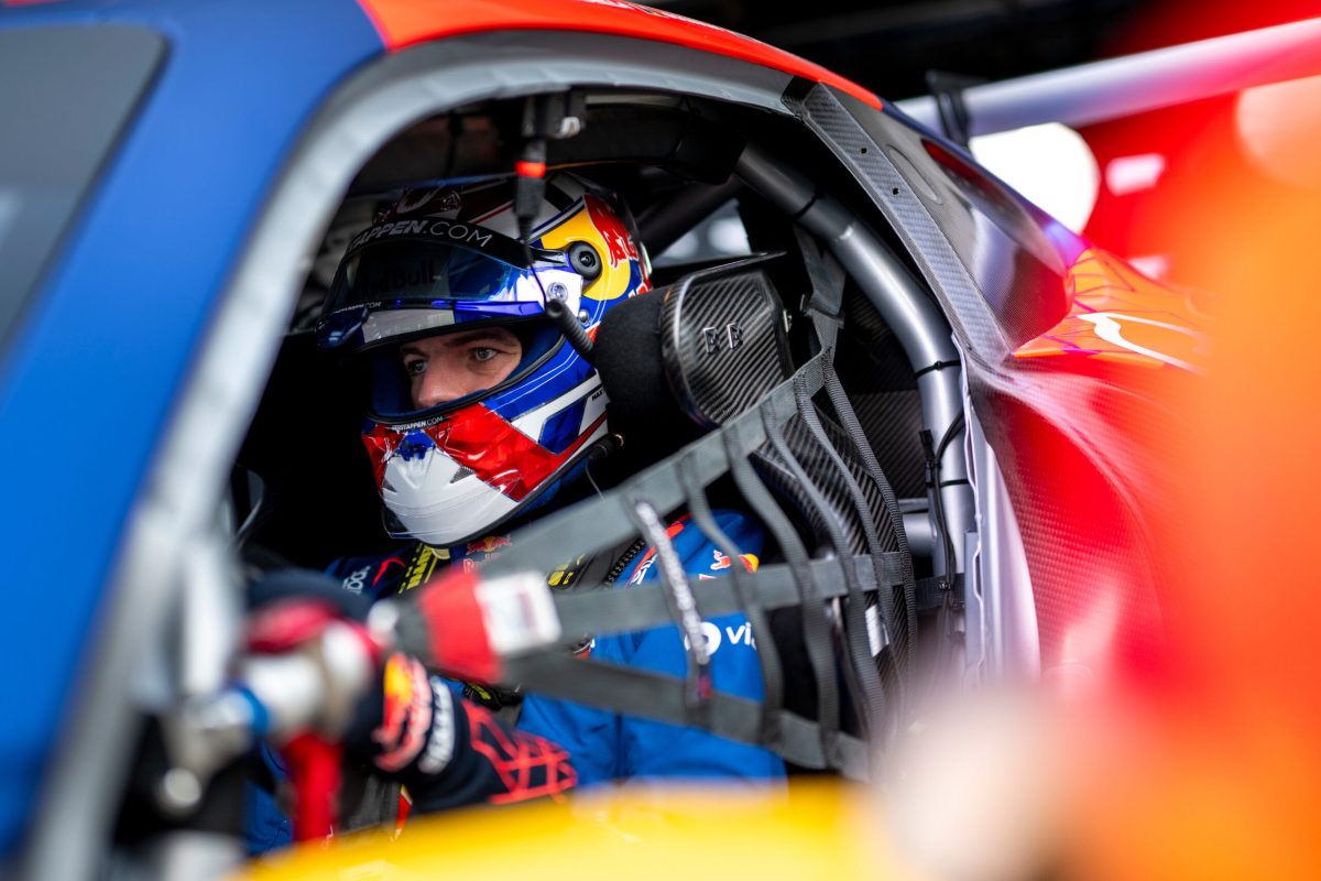 Verstappen encara noite e chuva em volta rápida na classificação 2 das 24H de Nürburgring
