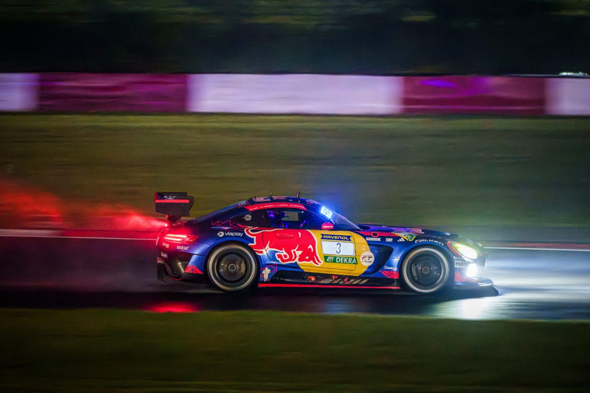 Chefe da Mercedes explica problema com #3 de Verstappen nas 24H de Nürburgring