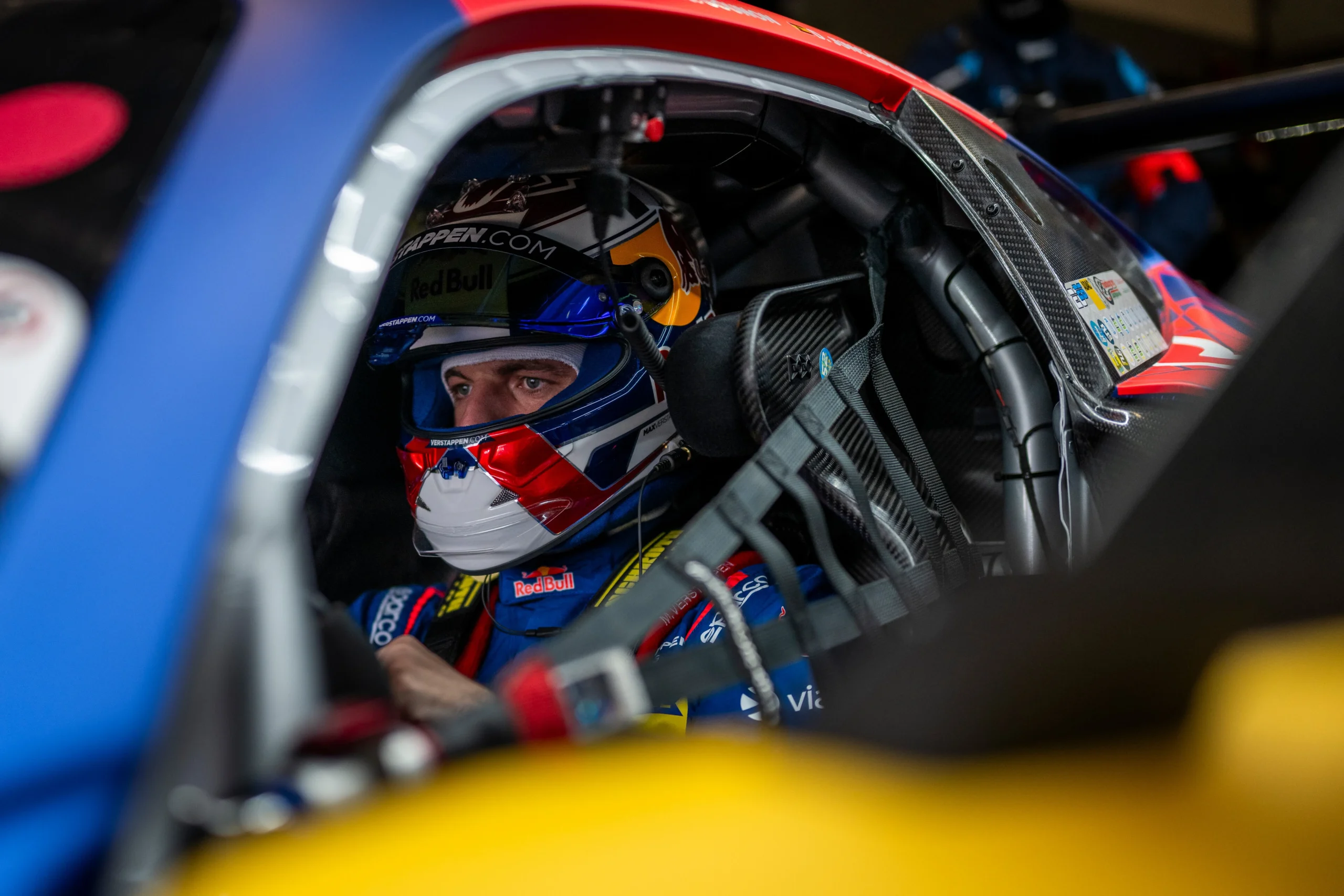 Verstappen explica condiciones “increíblemente difíciles” de Nürburgring