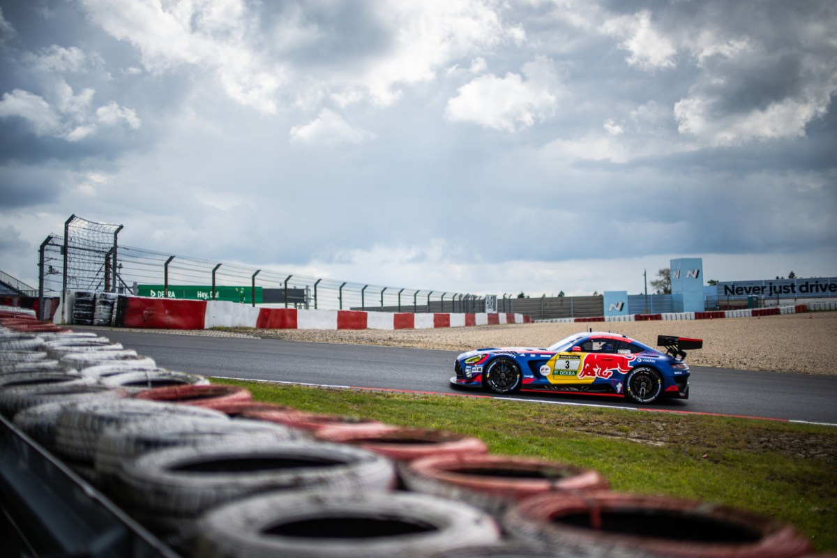 Verstappen conclui 3ª hora das 24 Horas de Nürburgring na liderança com Mercedes #3