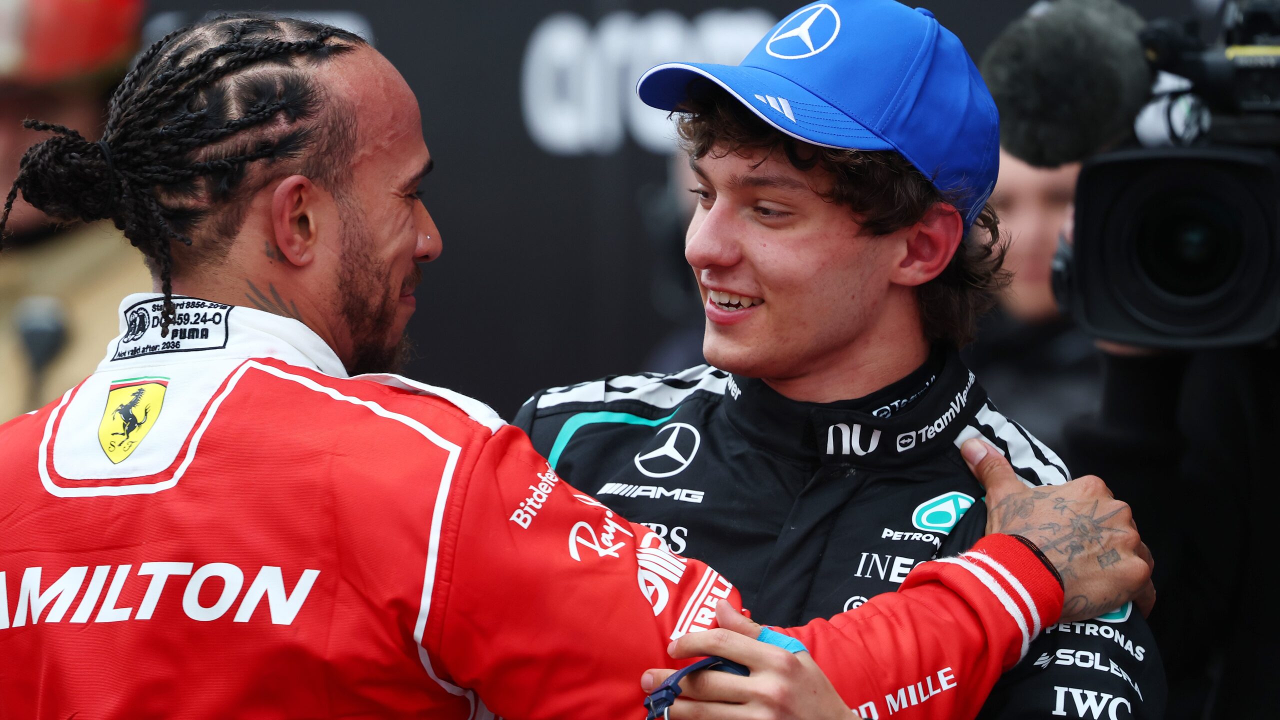 “Se Hamilton chegar, Antonelli corre risco real de virada histórica na F1”, diz Luana Marino