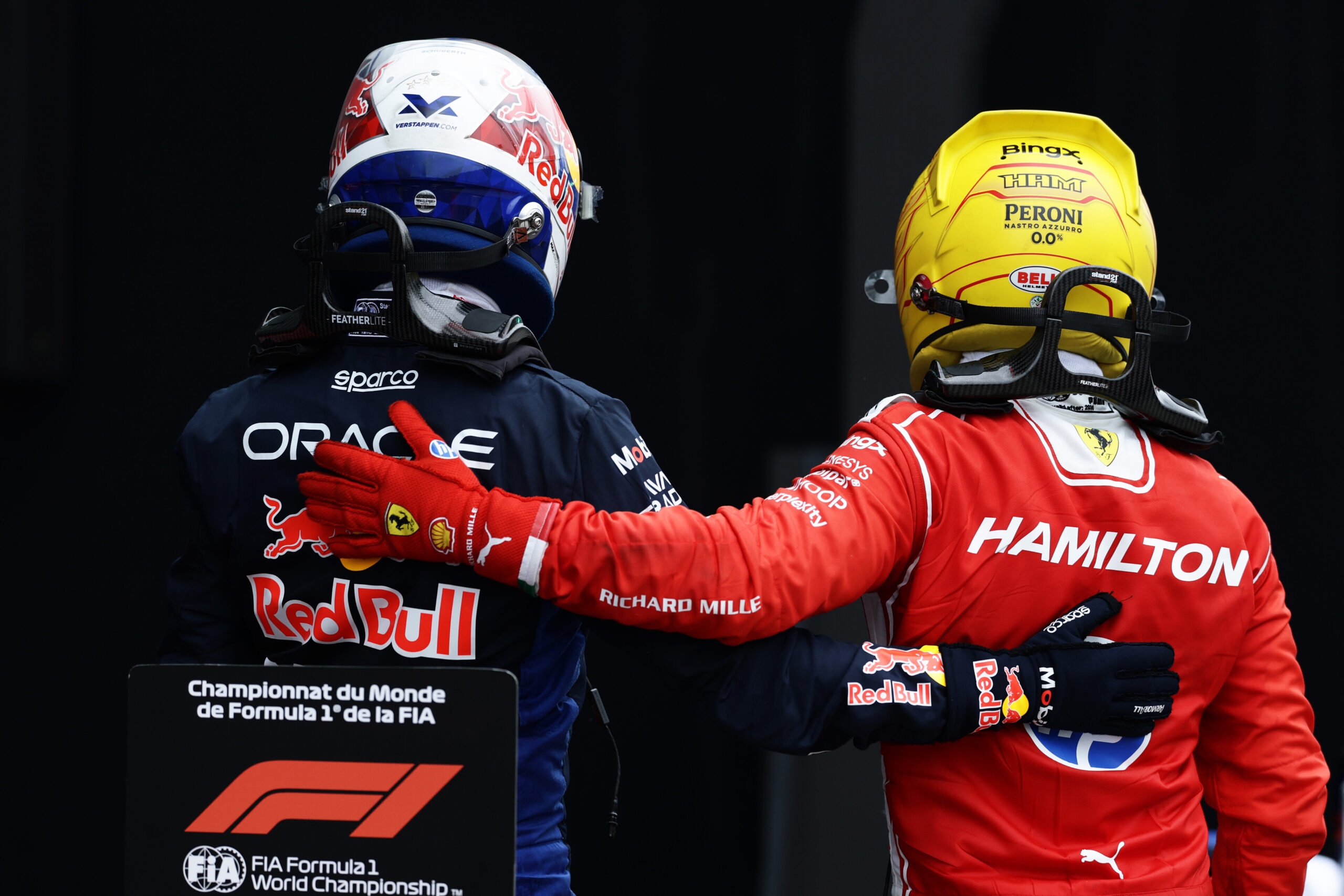 Hamilton y Verstappen se rebelan contra la F1 2027: los cambios que rechazan los campeones