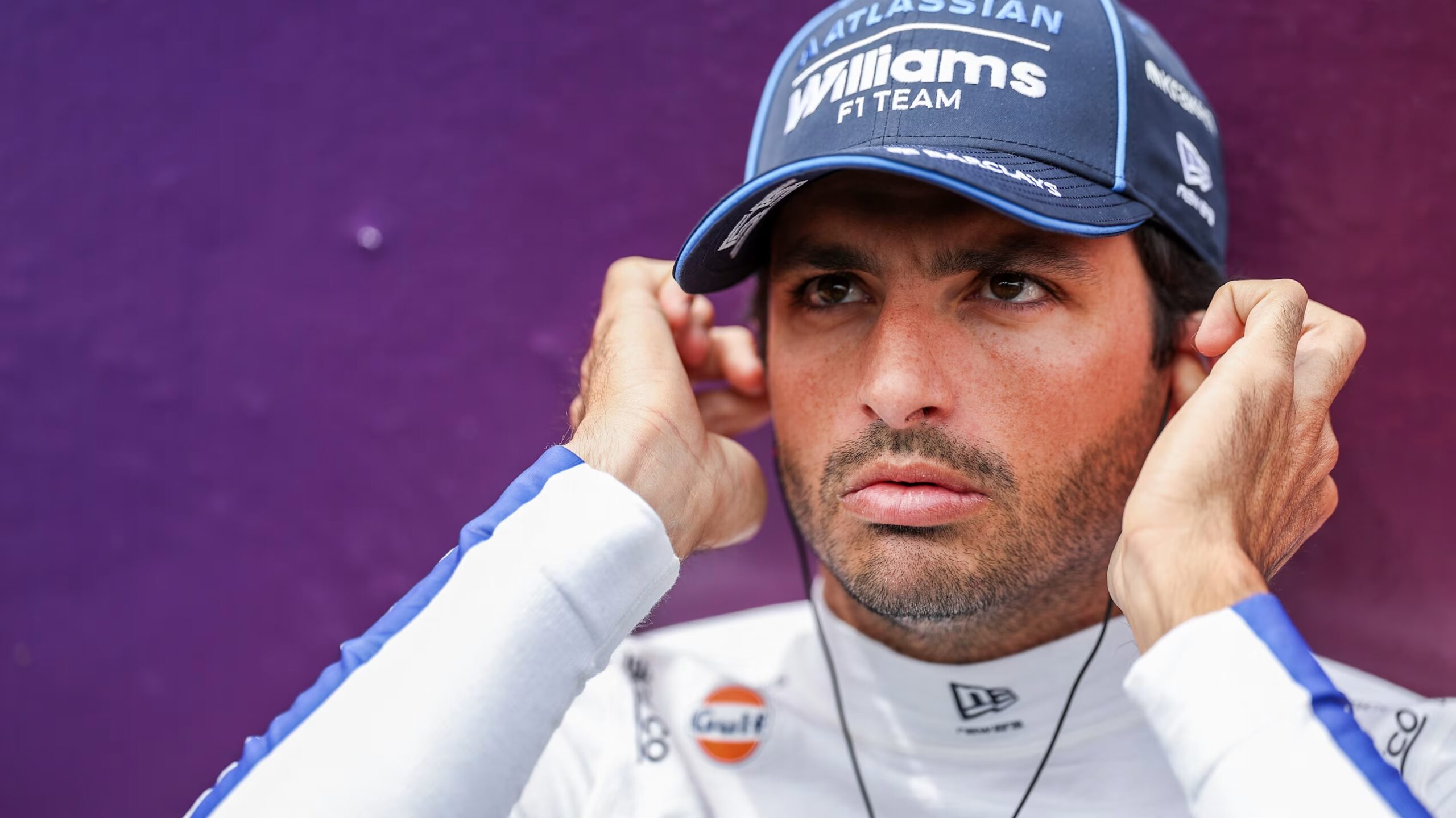 Sainz dispara contra Hülkenberg por “risco estúpido” no GP de Mônaco: “Difícil aceitar”