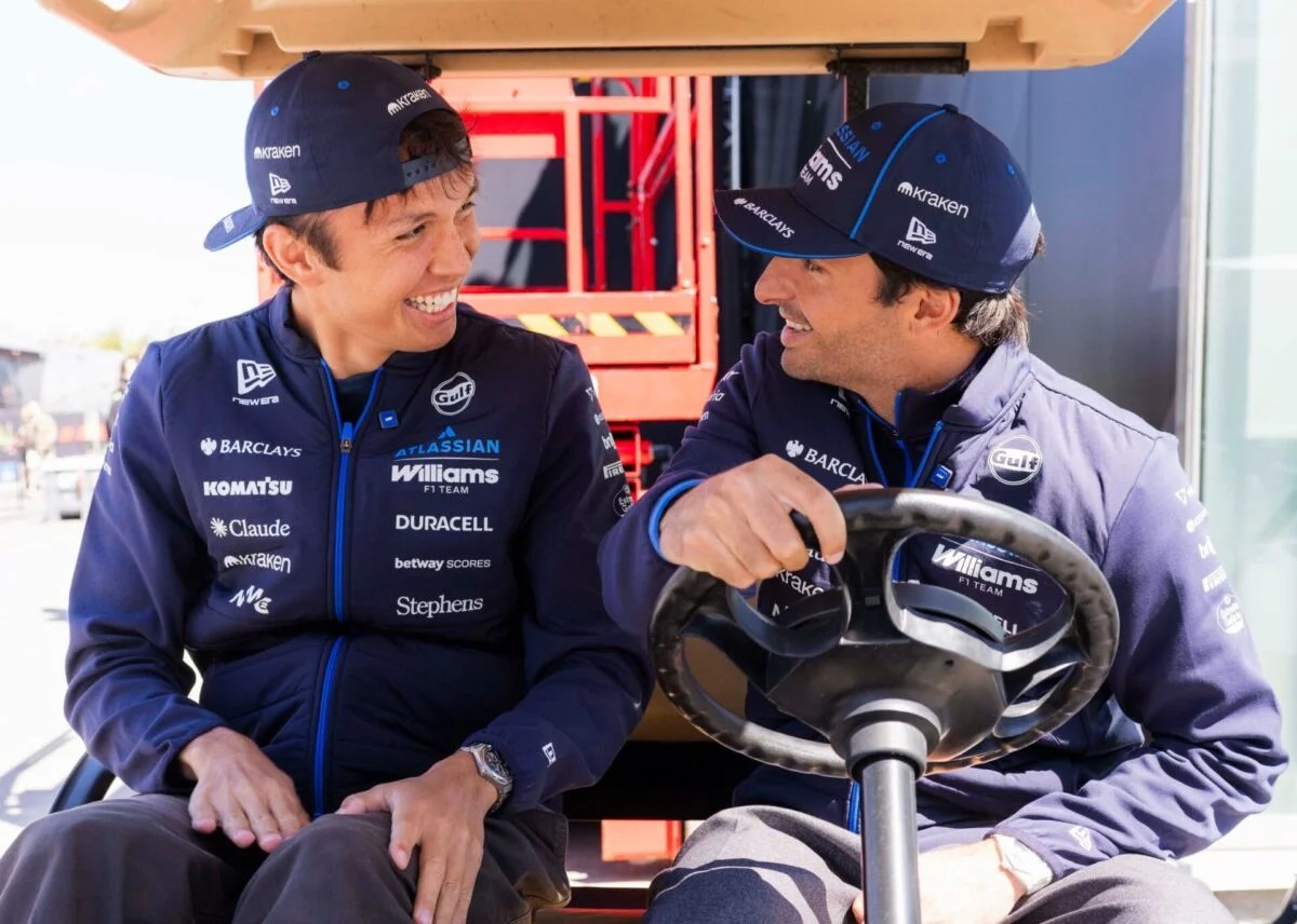 Sainz supera a Albon por solo 2 puntos y expone la difícil temporada de Williams