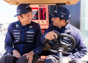 Sainz supera a Albon por solo 2 puntos y expone la difícil temporada de Williams