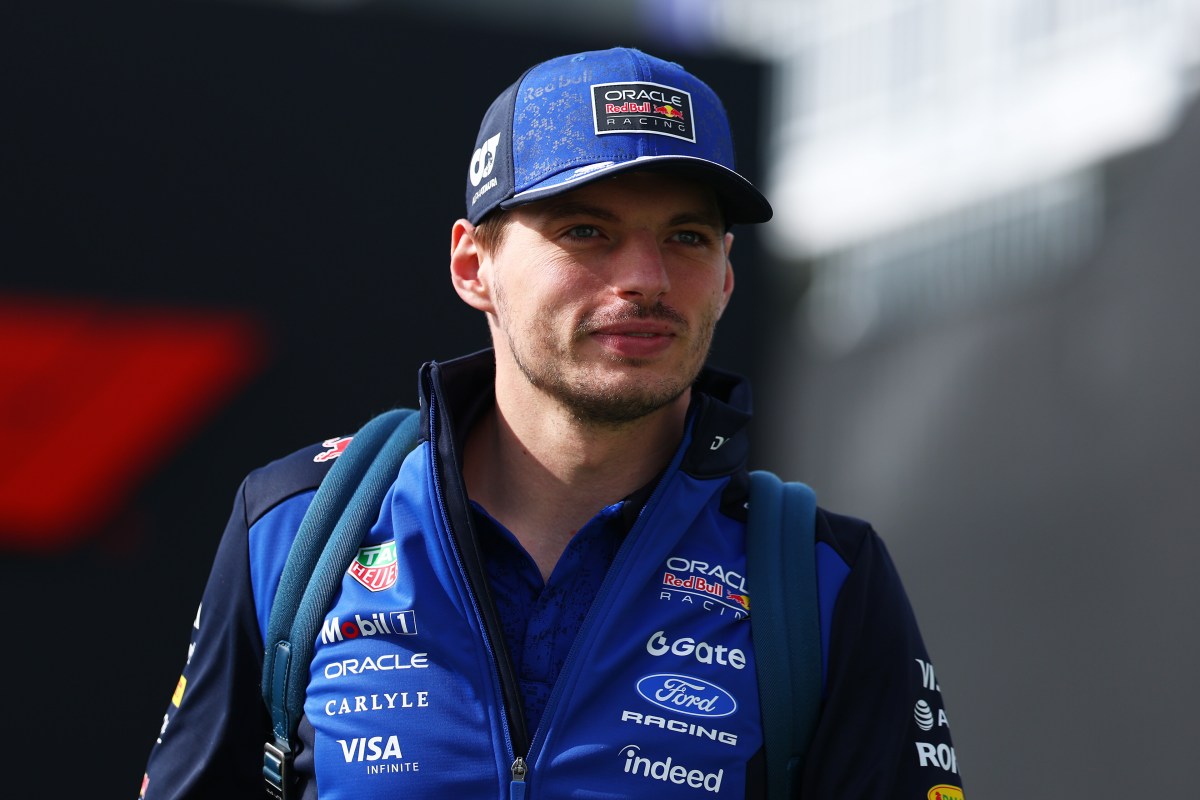 Verstappen diz que F1 virou “contra pilotagem” e pede mudança em 2027: “Não é agradável”