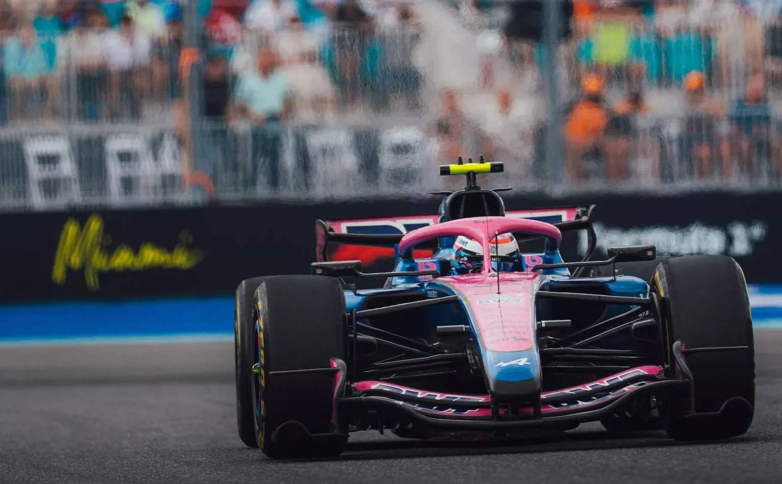 Alpine negocia acuerdo de patrocinio multianual para F1 2027