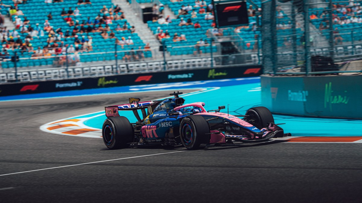 Gasly relata “azar” com rodada de Verstappen na largada em Miami: “Perdi 6 posições”