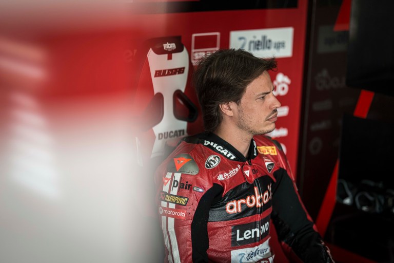 Bulega abre mão de teste na MotoGP de olho em match-point no WSBK: “Sem riscos”