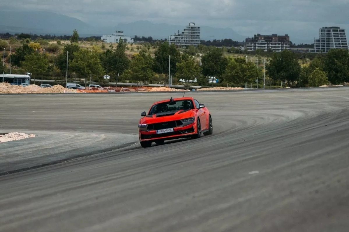 Sainz se surpreende com circuito de rua de Madri: “Mais rápido do que parece”