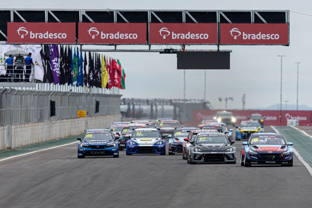 Girolami e Schotten vencem em etapa do TCR South America em Cuiabá