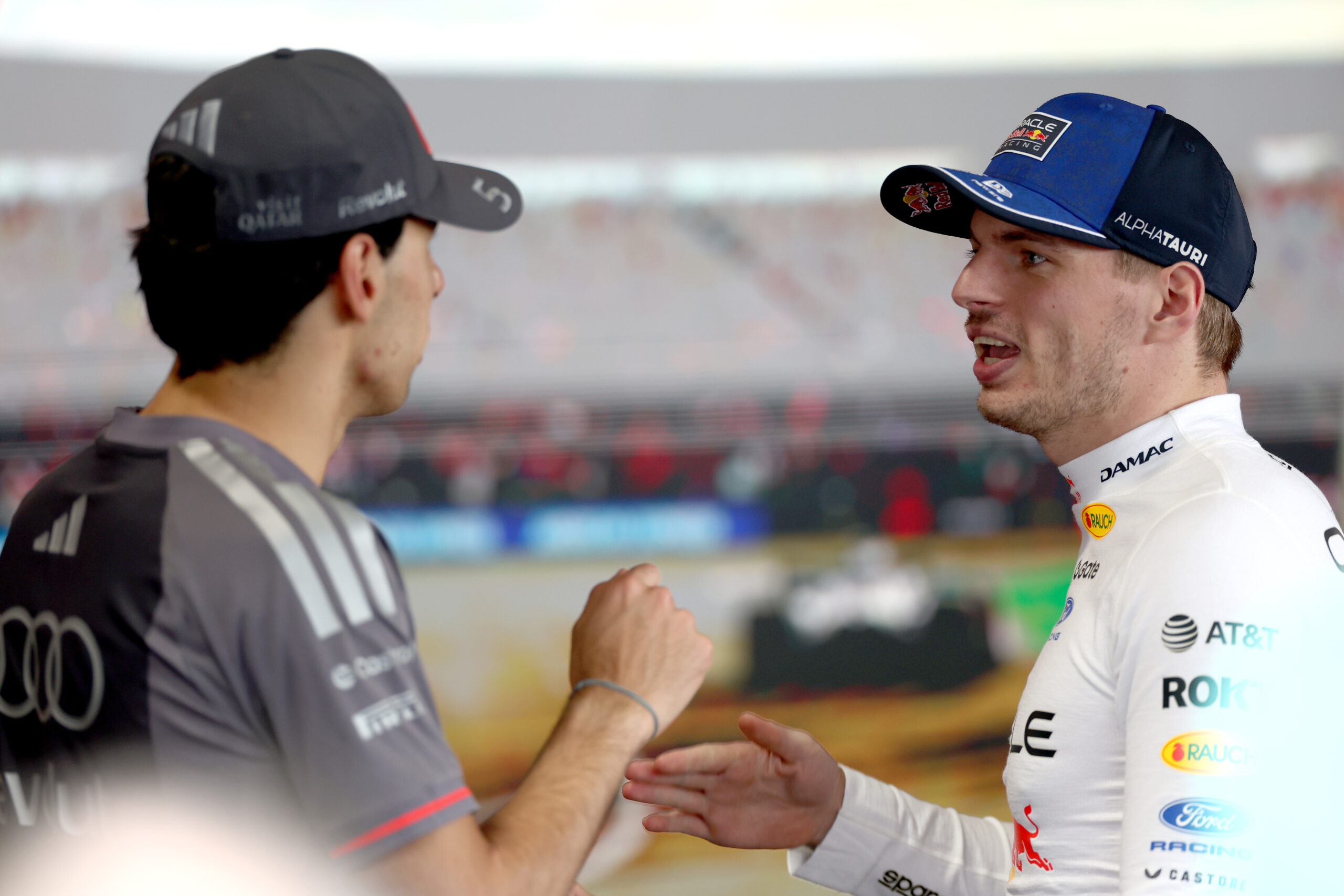 Bortoleto exalta relação com “mentor” Verstappen: “Ajudou muito na minha carreira”