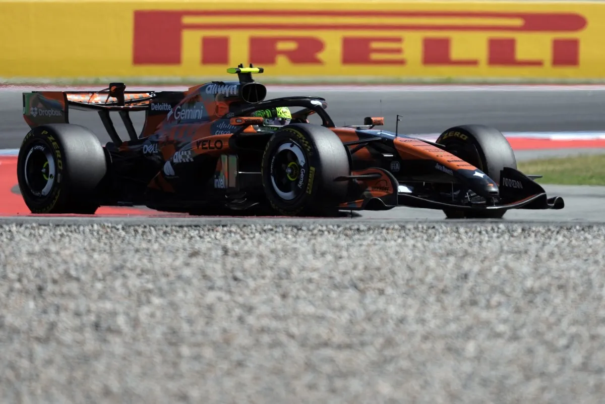 Norris supera a Russell y lidera FP2 de Barcelona; Colapinto, 15°