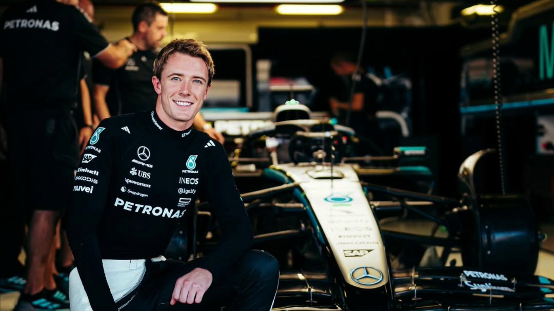 Mercedes define Vesti como substituto de Antonelli no TL1 do GP da Catalunha de F1
