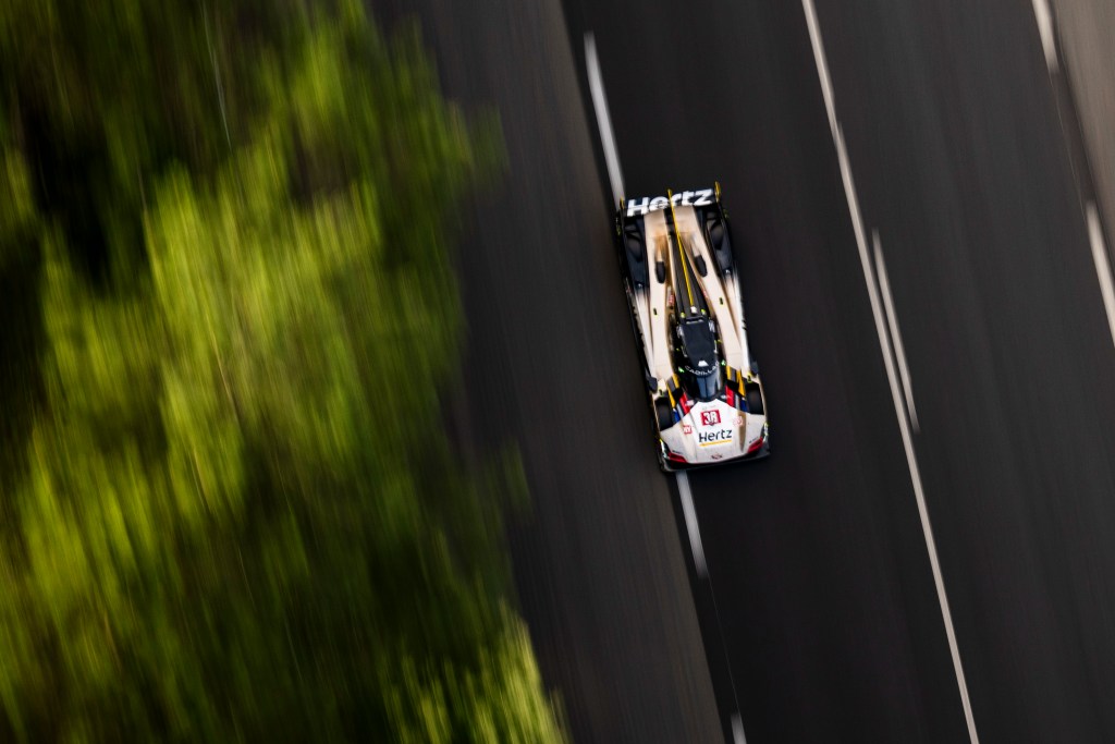 Aitken logra un doblete para Cadillac con el #38 tras 12 horas en Le Mans; López es 2° en LMGT3