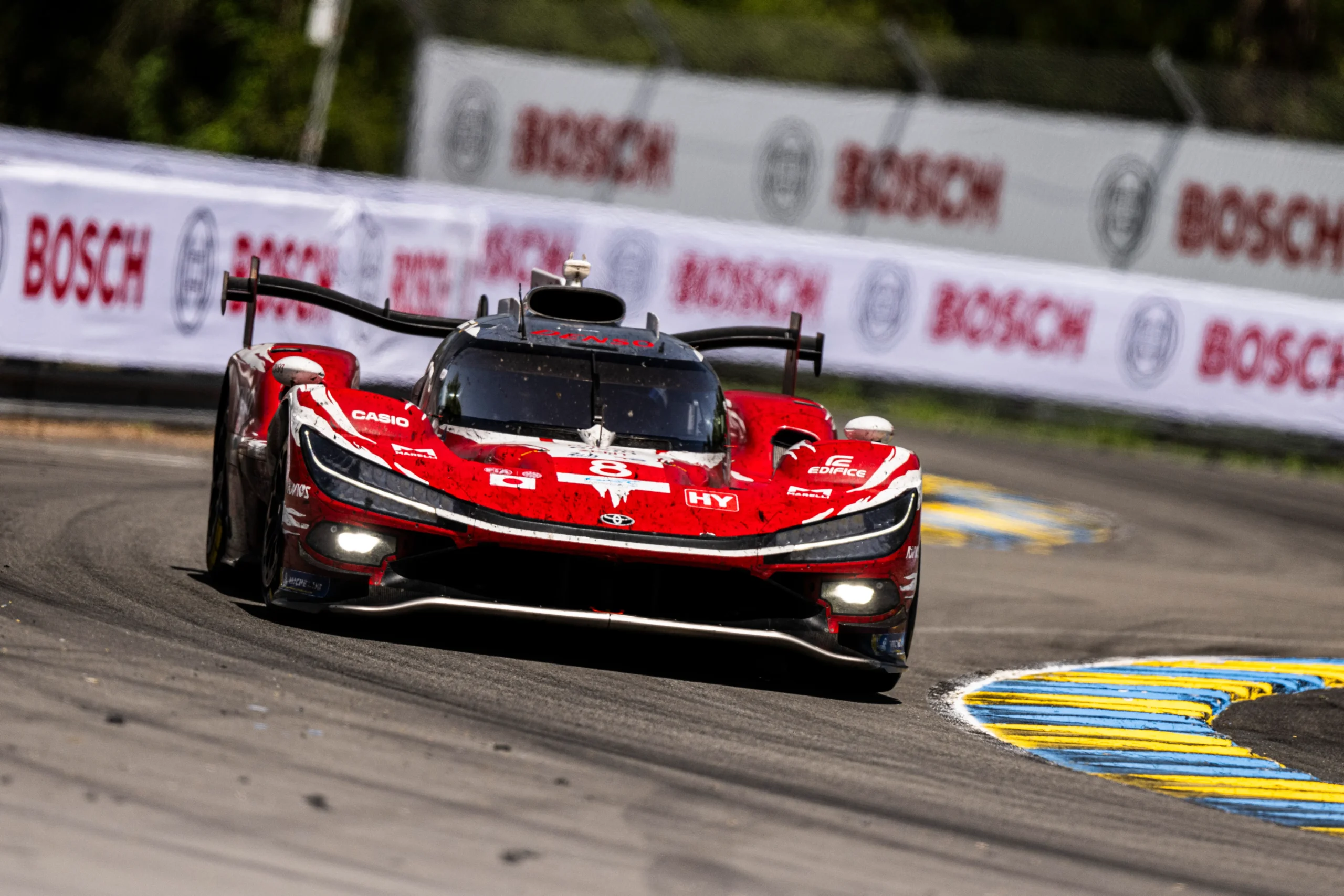 Toyota #7 gana las 24 Horas de Le Mans 2026; López es 4° en LMGT3