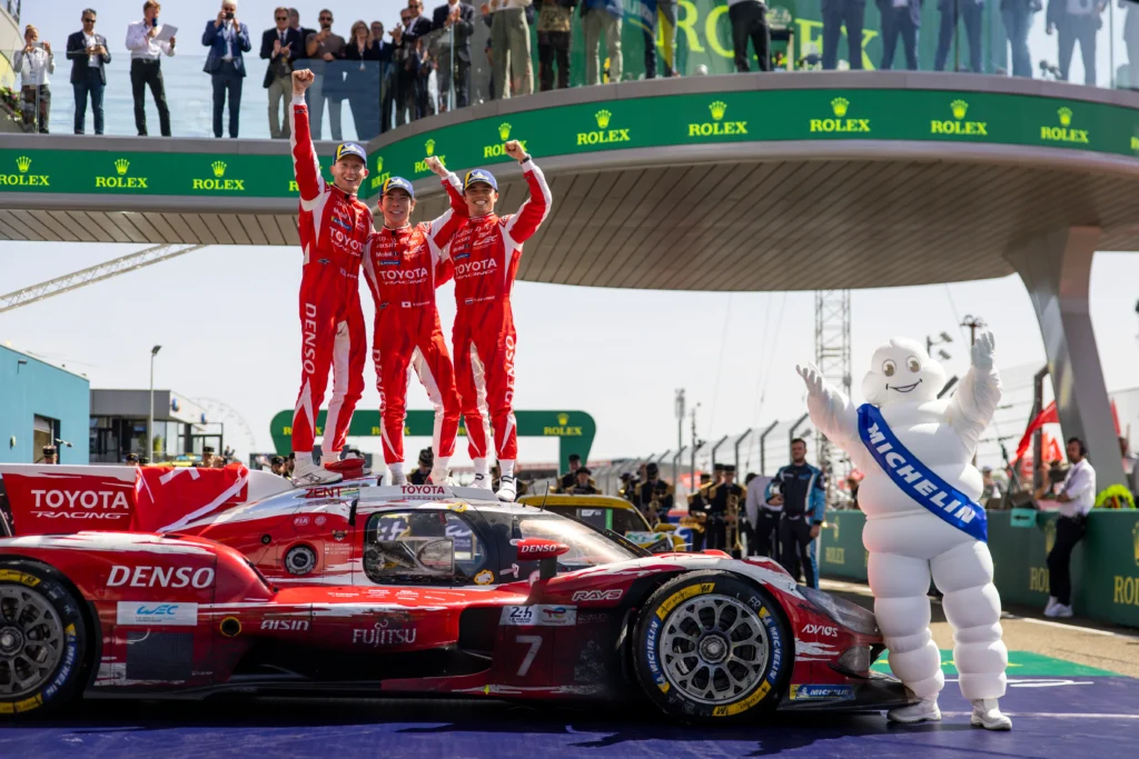 Toyota destaca rendimiento del TR010 y celebra la “increíble victoria” en Le Mans