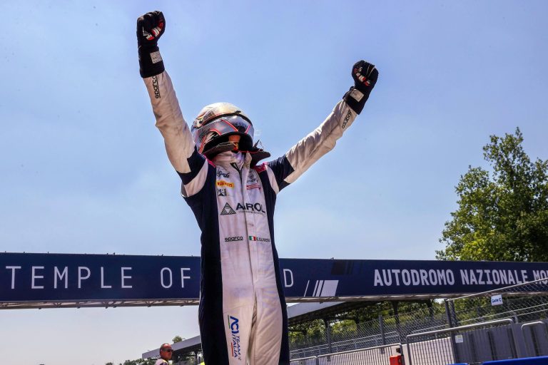 Olivieri sobrevive a 4 entradas de safety-car e vence corrida 3 da FREC em Monza