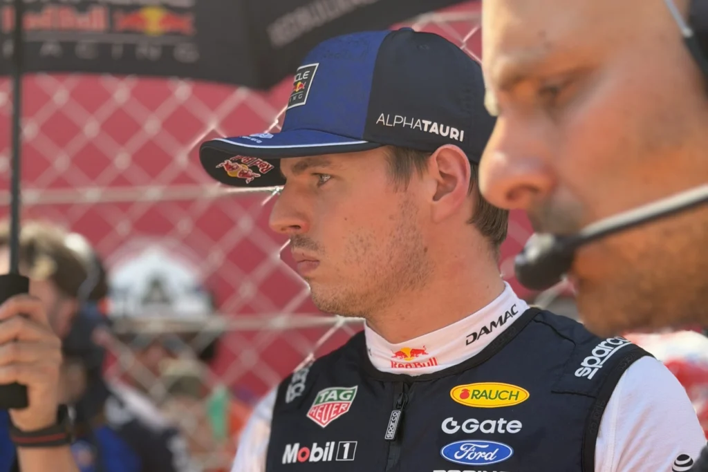 Verstappen se retira en Mónaco por problemas en el RB22