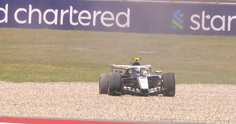 Bottas se sale de pista en la curva 11 y causa detención con bandera roja en la FP3 del GP de Barcelona-Cataluña