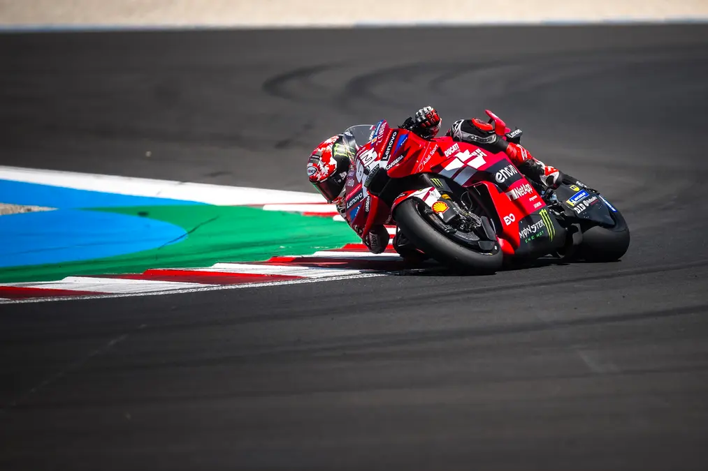 Bagnaia analiza la moto de Ducati y se fija un objetivo: “Trabajar en las curvas cerradas”