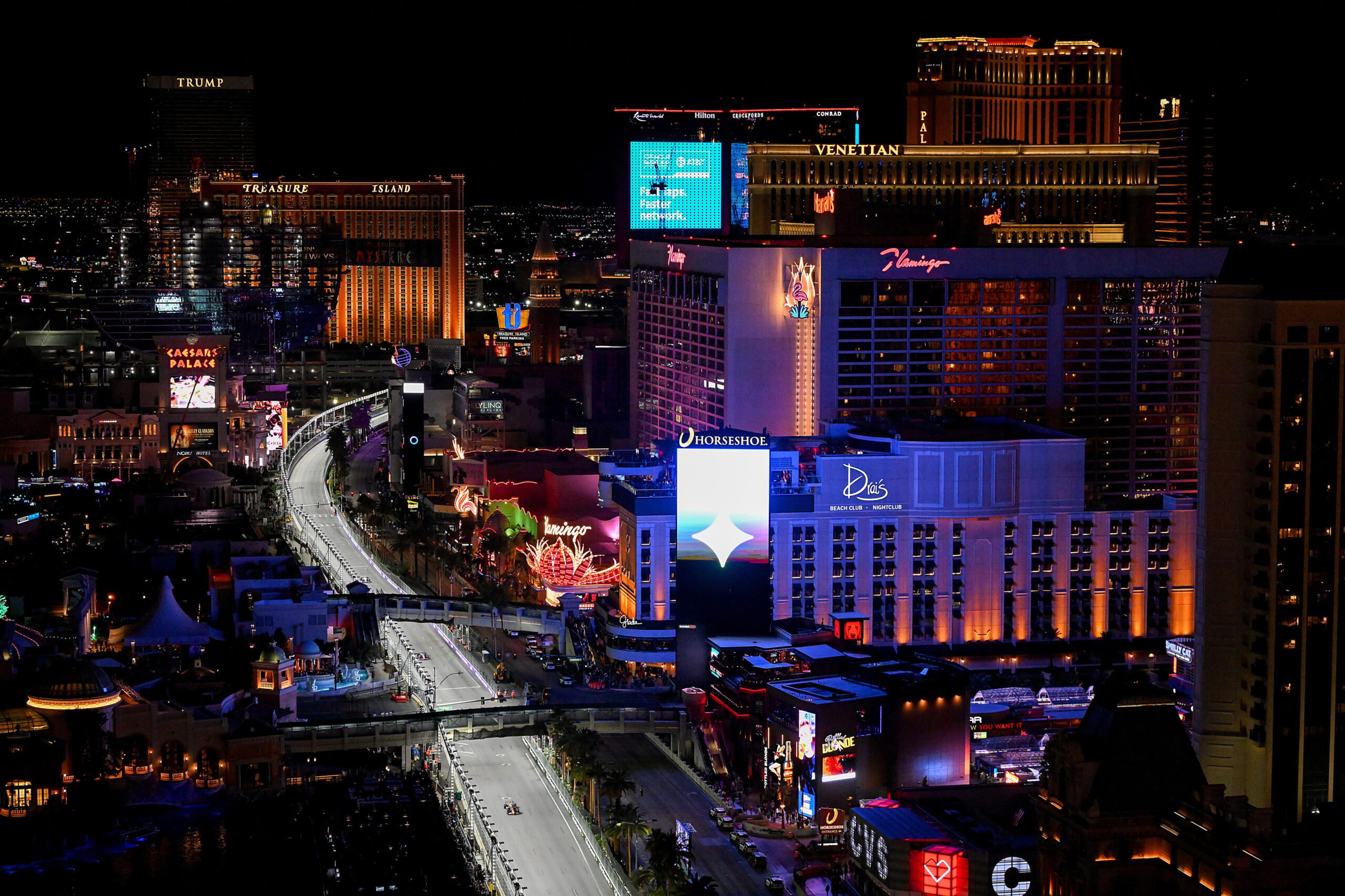 F1 se antecipa, dá renovação de 10 anos e mantém GP de Las Vegas até 2037