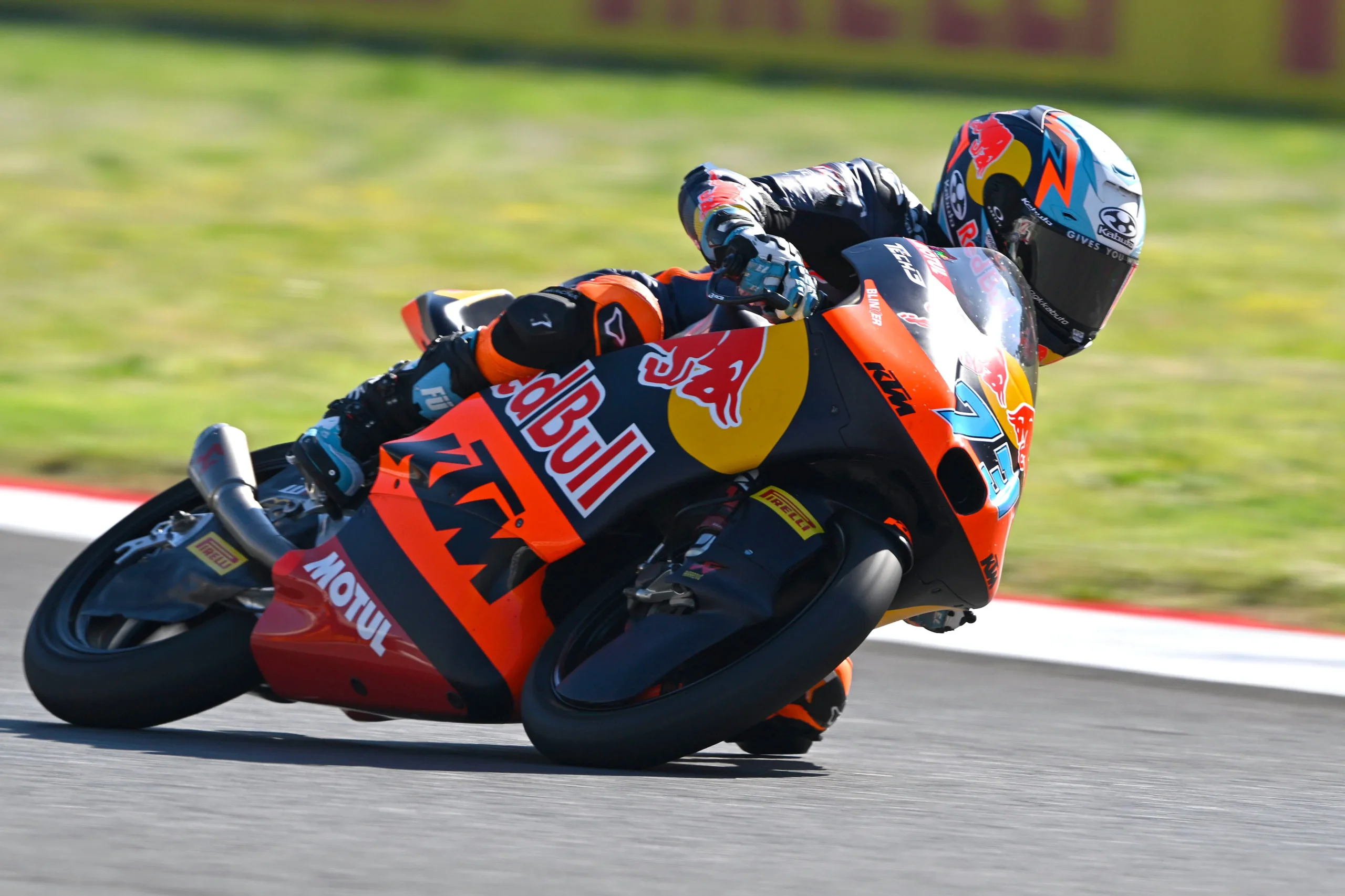 Perrone admite vivir un mal momento en Moto3 tras el “complicado” GP de Italia