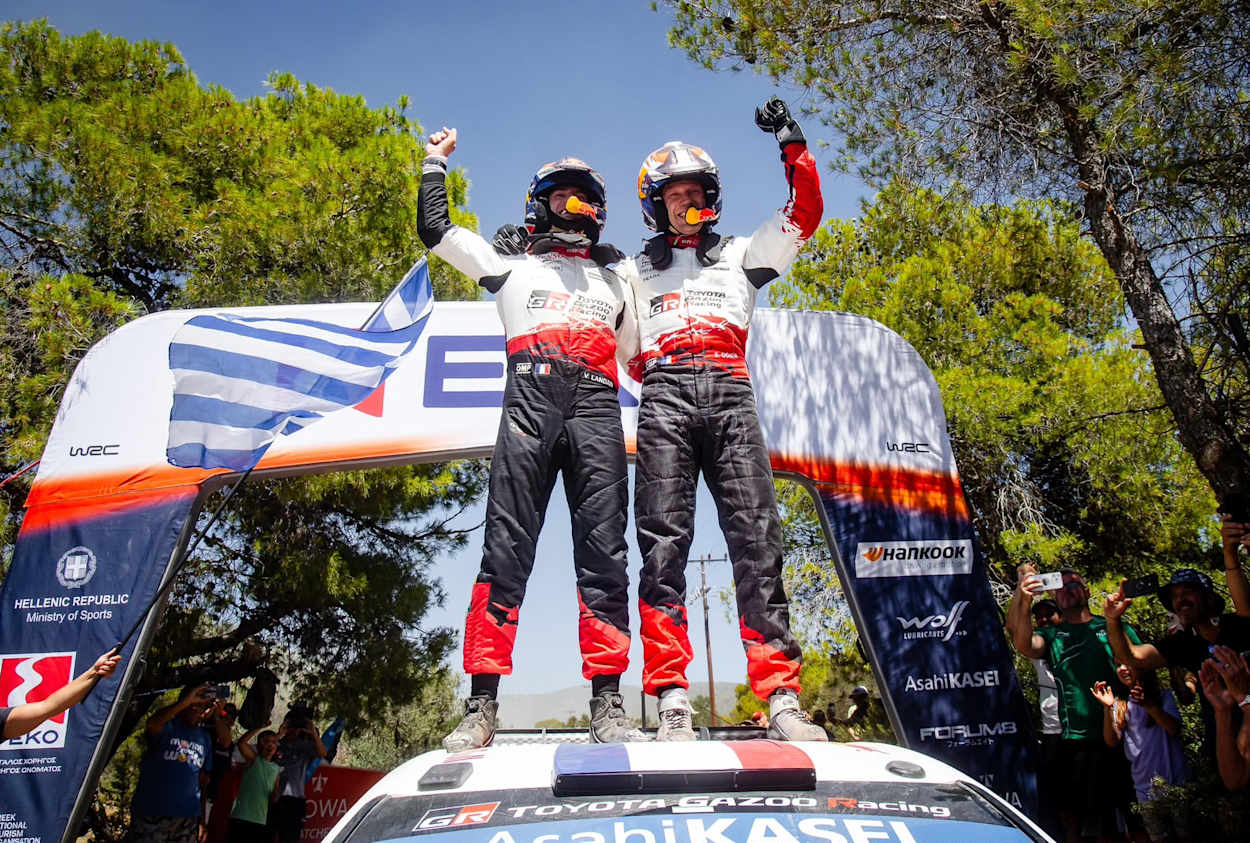 Ogier aprovecha fallo de Neuville y vence el Rally de Grecia