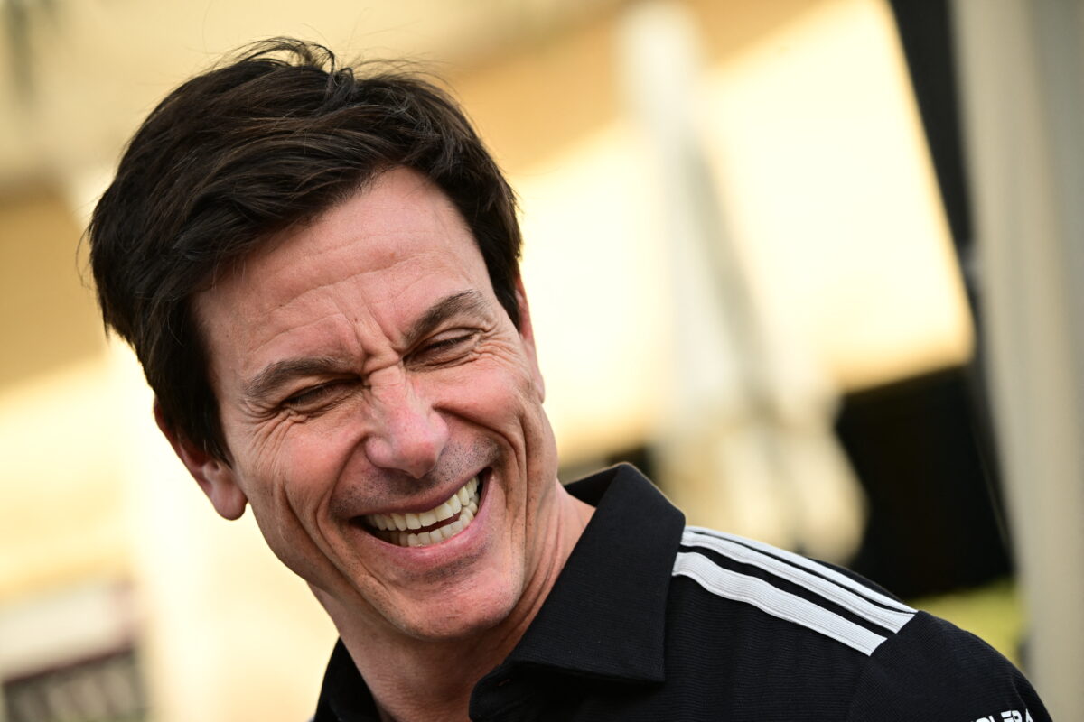Wolff ve al motor Ferrari “al mismo nivel” que Mercedes, pero critica: “Siempre se están quejando”
