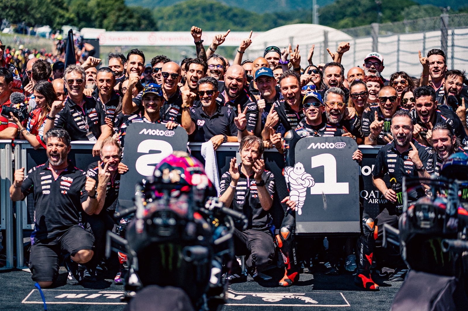 Diretor da Aprilia celebra dobradinha no quintal da Ducati: “Curtindo como louco”
