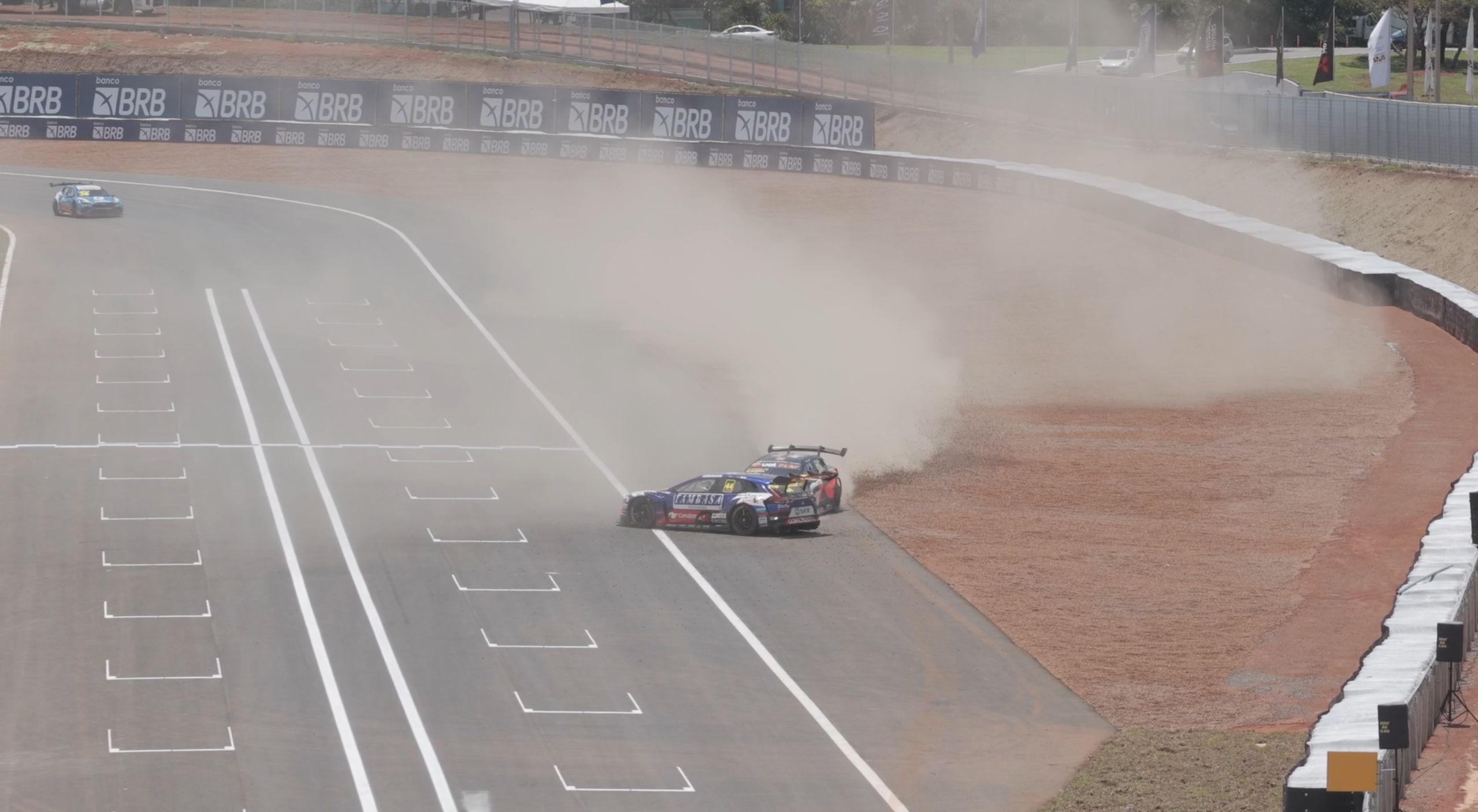 Sprint GP: imagens inéditas revelam detalhes do acidente de Bruno Baptista na Stock Car