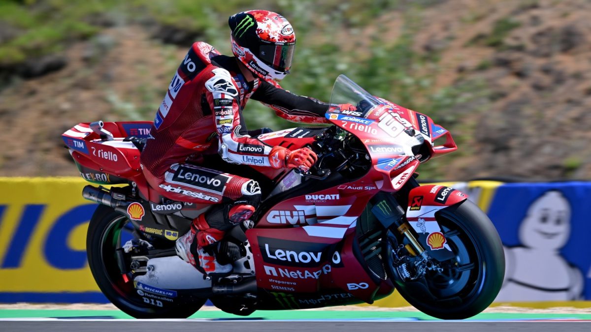 Bagnaia celebra su podio en Brno y destaca la evolución de Ducati: “Estamos mejorando”